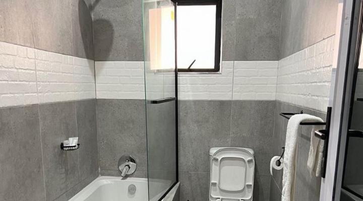 Charlottesville Farm Lodge