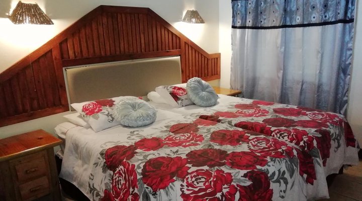 Umfolozi River Lodge and Bird Park