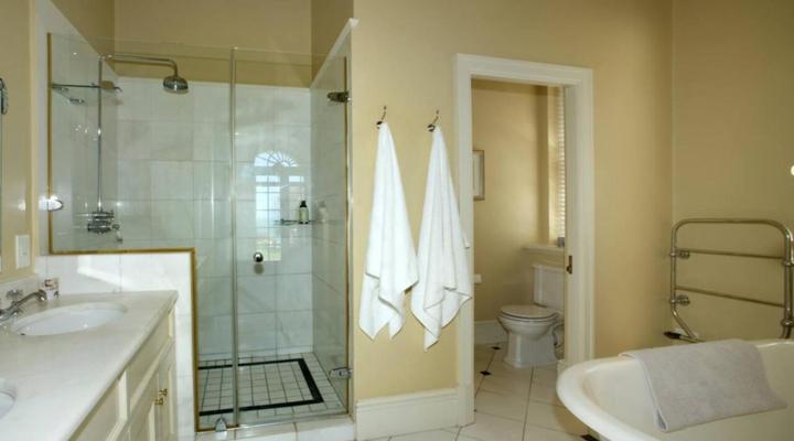 Majestic Village Apartments