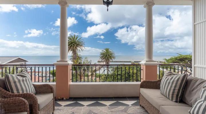 Majestic Village Apartments