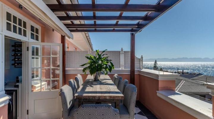 Majestic Village Apartments