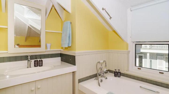 Majestic Village Apartments