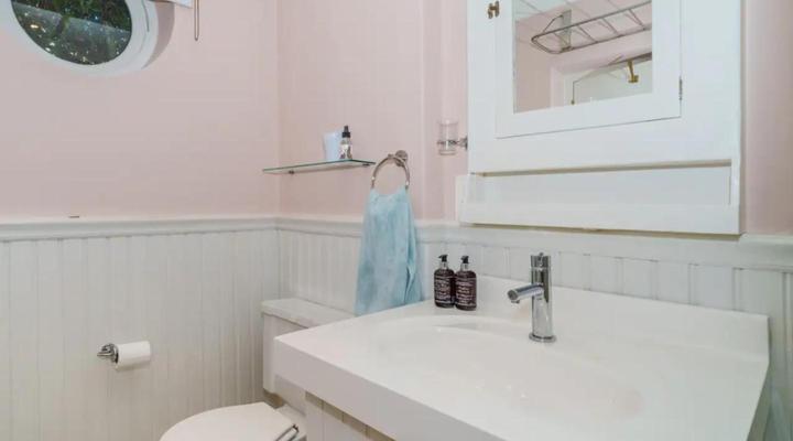 Majestic Village Apartments