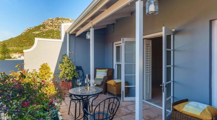 Majestic Village Apartments