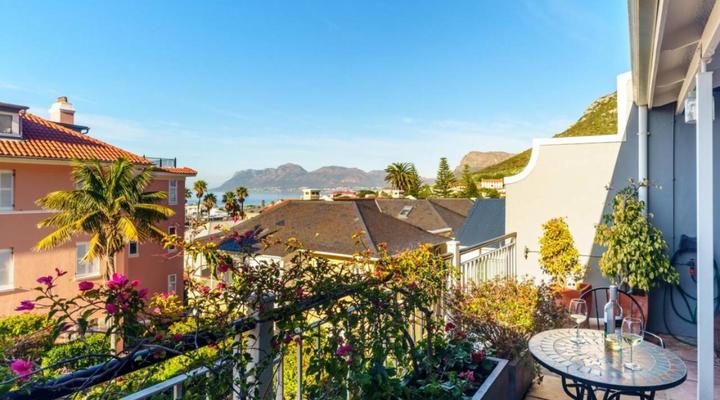 Majestic Village Apartments