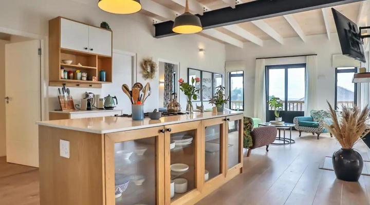 Majestic Village Apartments