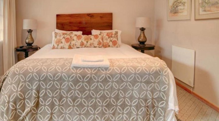 Outeniqua Travel Lodge
