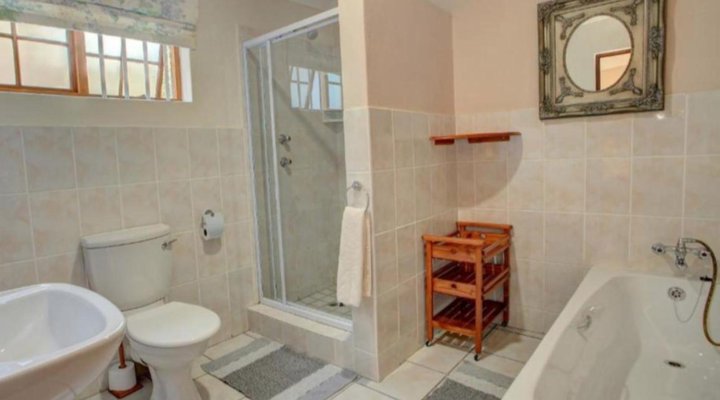 Outeniqua Travel Lodge