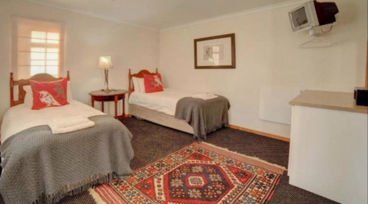 Outeniqua Travel Lodge