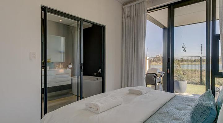 UniqueStay Paardevlei Square 2 Bedroom Apartment