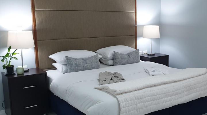 Lagoon Shoreline Penthouse