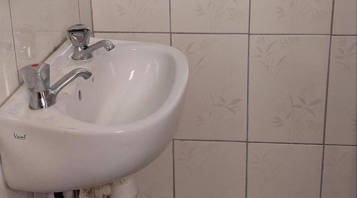 Leone Paris Homestay