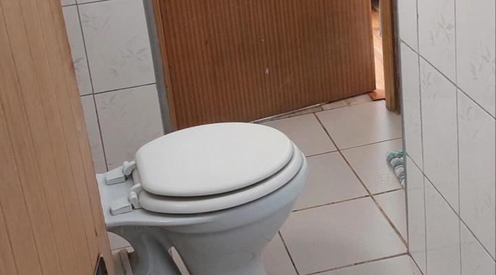 Leone Paris Homestay