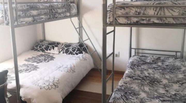 Leone Paris Homestay