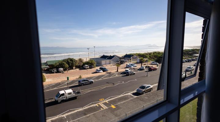 St Tropez Beachfront 306