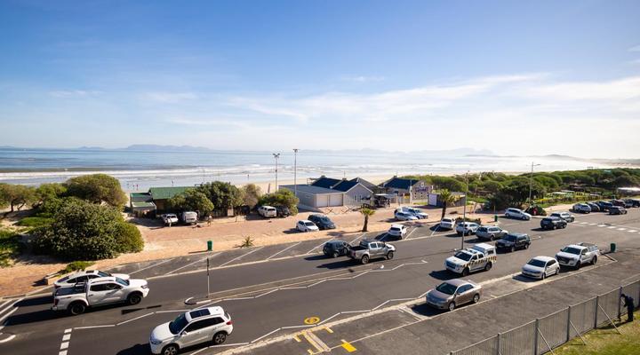 St Tropez Beachfront 306