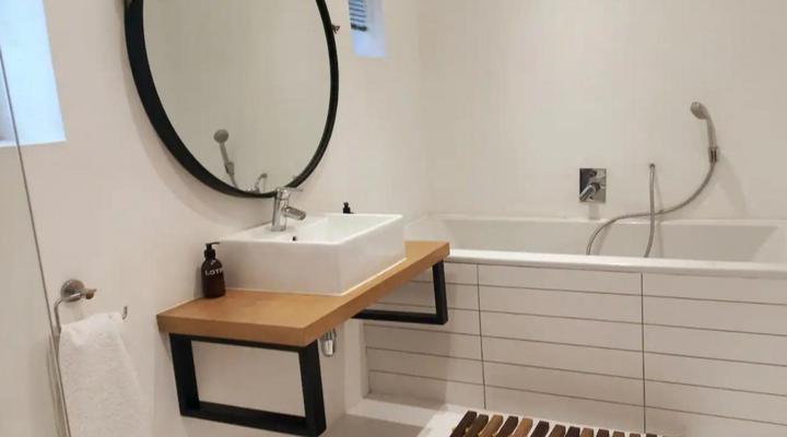 EC Travel Desk Pty Ltd