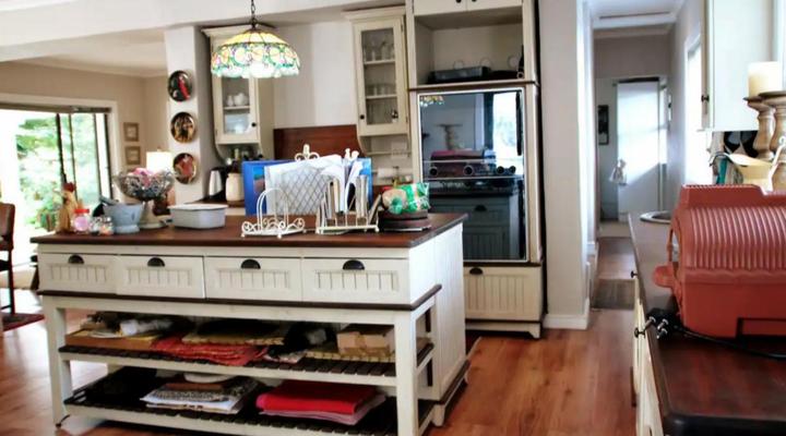 EC Travel Desk Pty Ltd