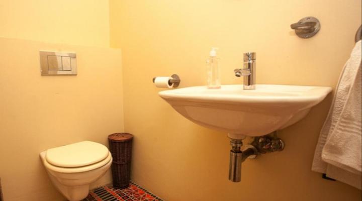 EC Travel Desk Pty Ltd