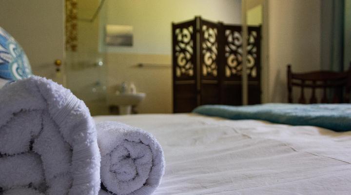 Treehouse on Maple B&B