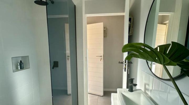 Ocean Whisper Unit 79