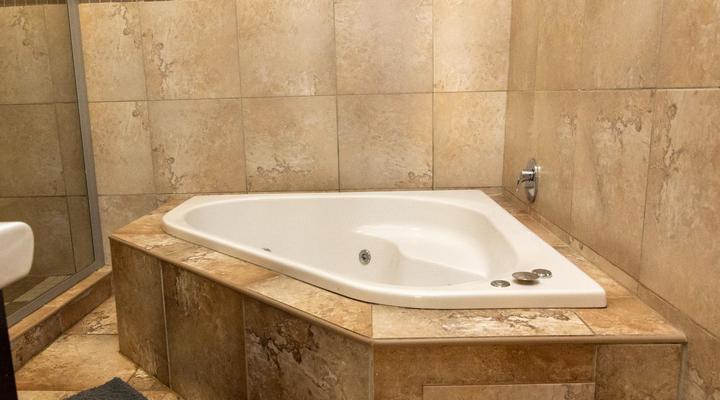 Ikhutse Manor Guest House