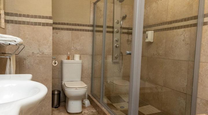 Ikhutse Manor Guest House