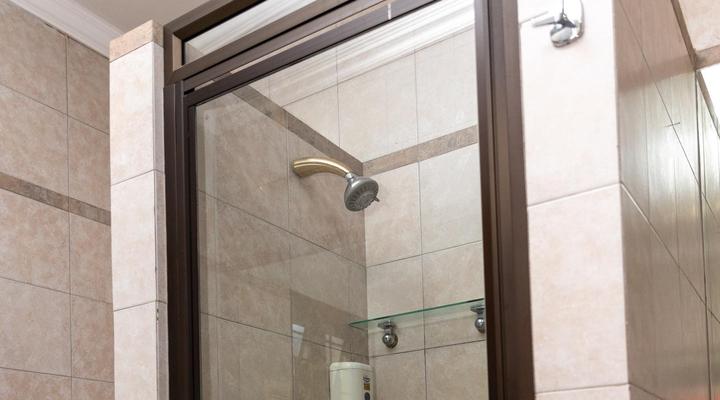 Ikhutse Manor Guest House