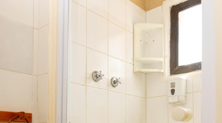 Ikhutse Manor Guest House