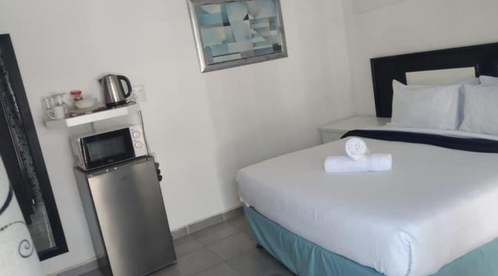 The Waves of the Ocean