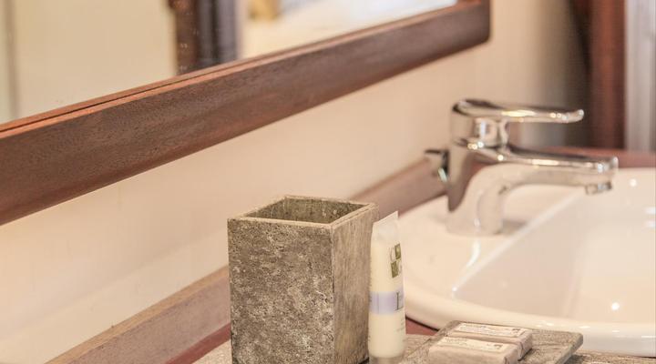 Ololo Safari Lodge & Farm