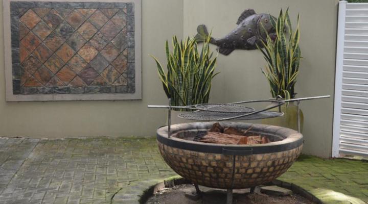 Dumehlezi Self Catering