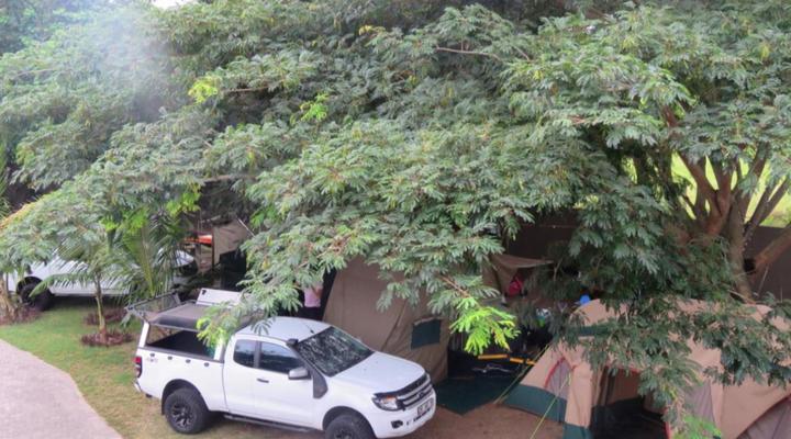 Dumehlezi Self Catering