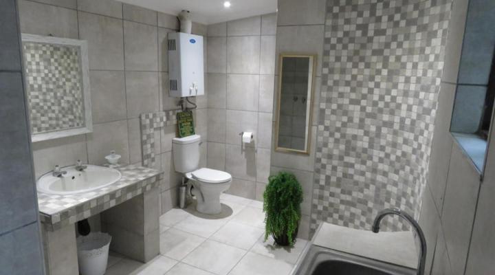 Dumehlezi Self Catering