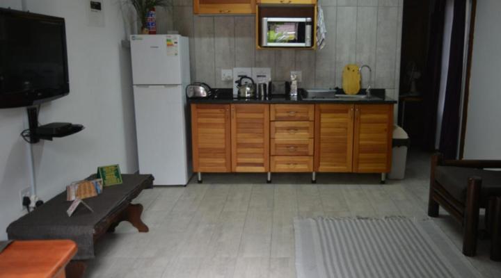 Dumehlezi Self Catering