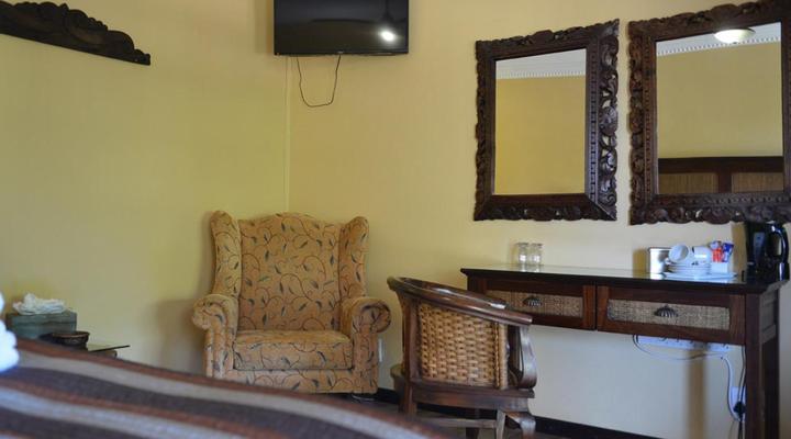 Thaba Tshwene Game Lodge