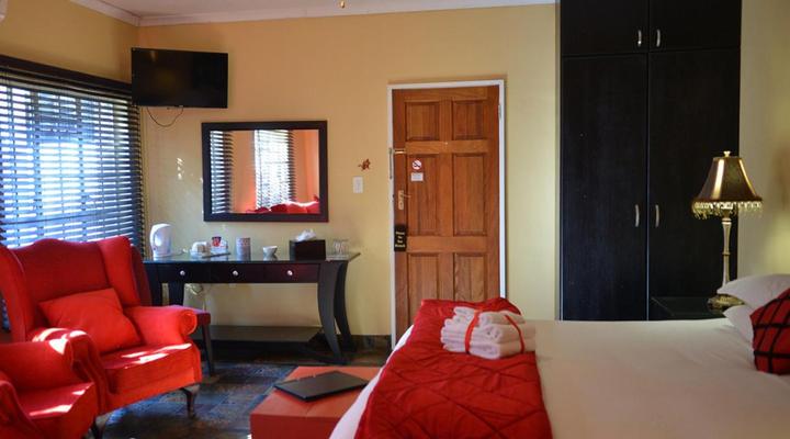 Thaba Tshwene Game Lodge