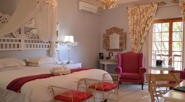 Thaba Tshwene Game Lodge