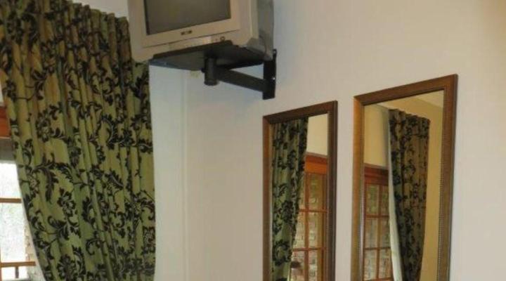 Thaba Tshwene Game Lodge