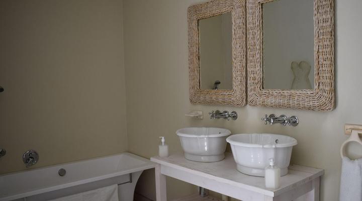 Thaba Tshwene Game Lodge