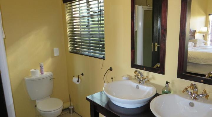 Thaba Tshwene Game Lodge