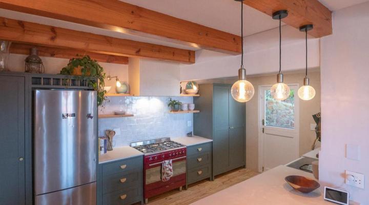 Cape Weaver Muizenberg