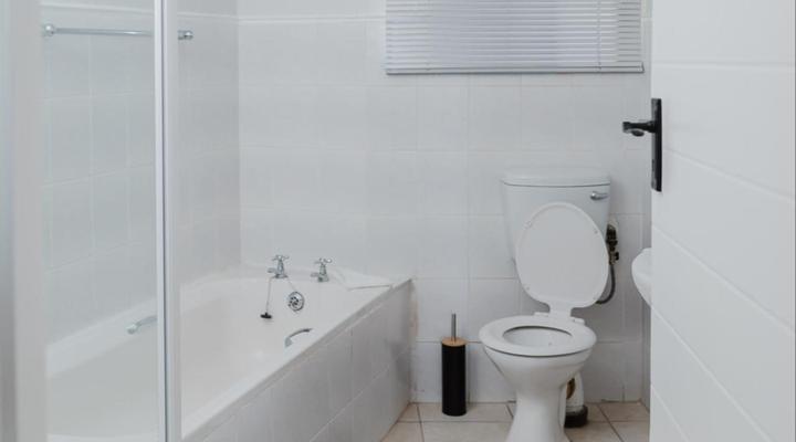 Romilly 32 Beachfront