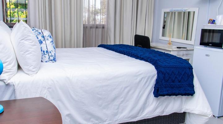 The Tropical Hut Lodges