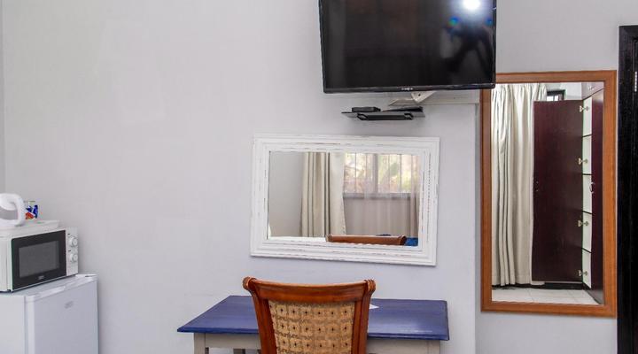 The Tropical Hut Lodges