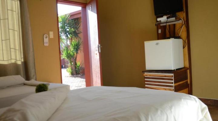 Oluzizi Guest House