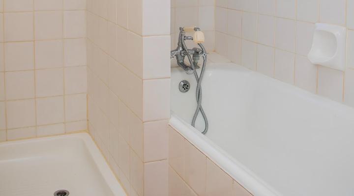 Guppy Huys Oceanfront Bungalow