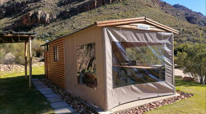 Balie's Gat Camp and Accommodation