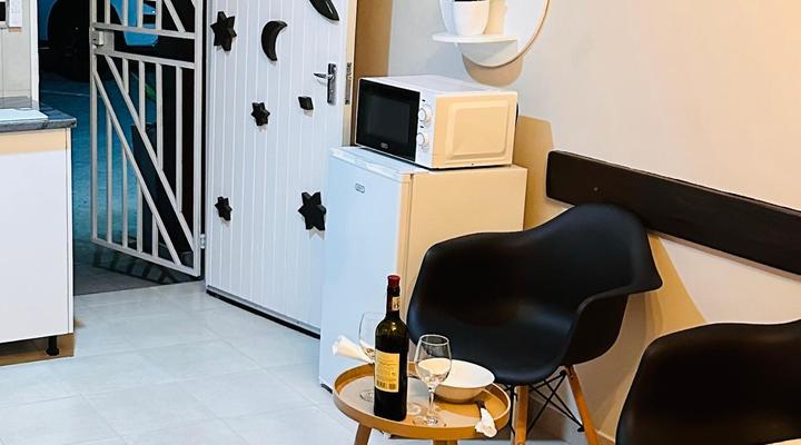 Okahao Studios Self-Catering