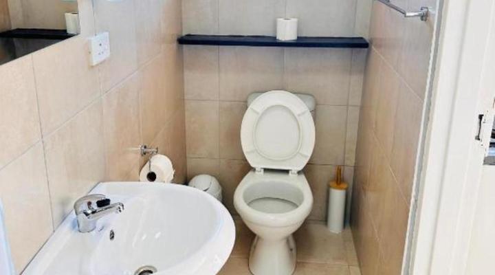 Okahao Studios Self-Catering